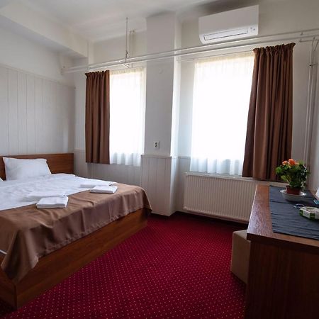 Nepliget Hotel Budapeşte Dış mekan fotoğraf