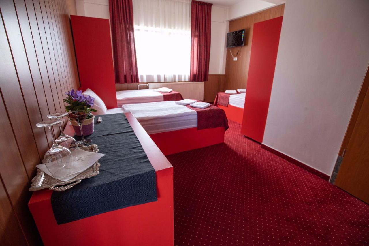 Nepliget Hotel Budapeşte Dış mekan fotoğraf